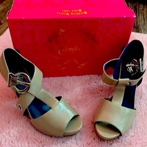 Candie’s Primp Taupe heels